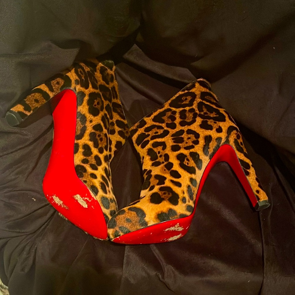 Christian Louboutin Leopard bootie size 40/10